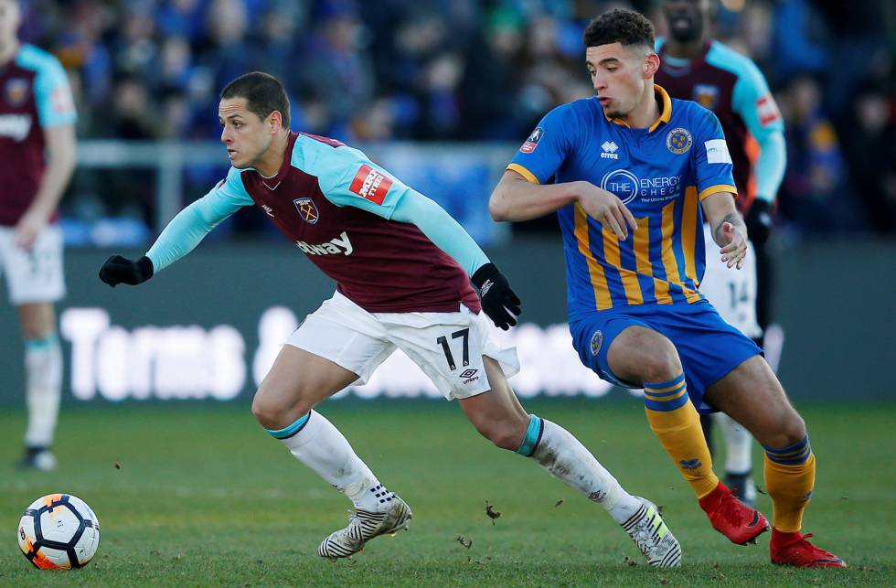 El delantero en un partido en la FA Cup.