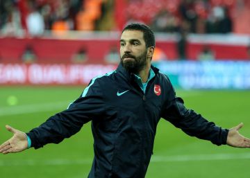 El Barça cedeix Arda Turan al Basaksehir turc