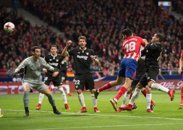 El Sevilla sorprende al Atlético
