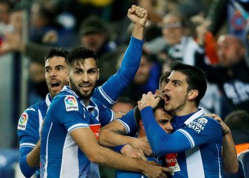 L’Espanyol posa fi a la imbatibilitat del Barça