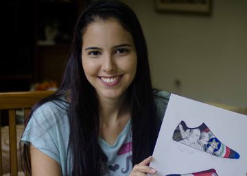 La artista paraguaya que dibuja botas para Messi
