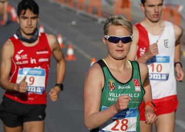 Las mujeres cruzan la última frontera prohibida del atletismo en España