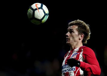El Atlético golea y encarrila la eliminatoria ante el Lokomotiv (3-0)