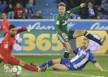 Loren baja de las nubes al Alavés