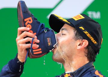 Ricciardo se impone por sorpresa en China