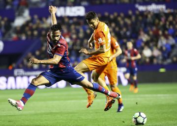 El Levante sentencia al Málaga a Segunda