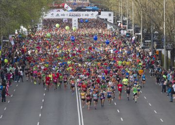 37.000 corredores participan en el maratón de Madrid en el que dominan los kenianos