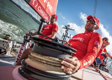 La regata empieza otra vez