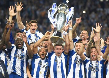 El Oporto más mexicano celebra la Liga de Portugal