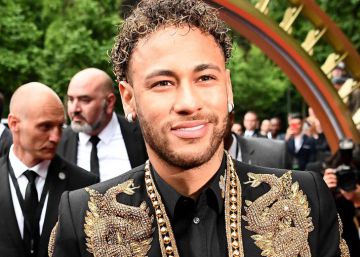 Neymar ignora pedidos da diretoria do PSG