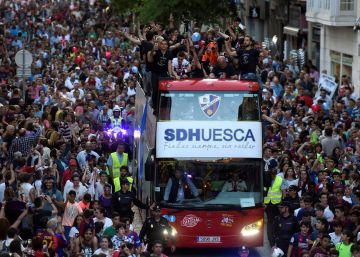 Esperando a Messi y a Cristiano en el Alcoraz