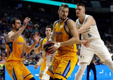 El Real Madrid supera la molicie para vencer al Gran Canaria