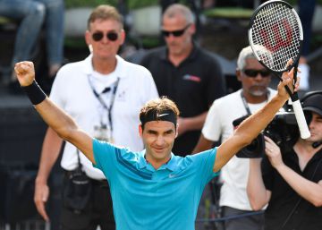 Federer recupera el número 1 del mundo al meterse en la final de Stuttgart