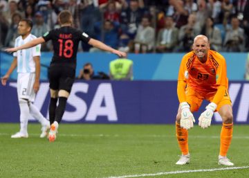 Caballero, más pases que Messi