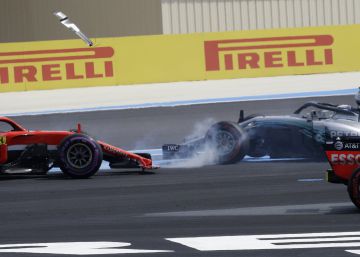 Vettel se pasa de frenada, Hamilton recupera el liderato y Alonso se retira en la última vuelta