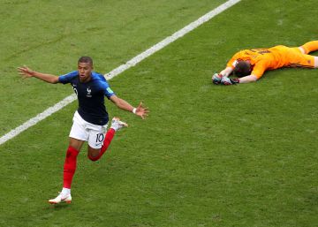 Francia elimina a Argentina con un brillante Mbappé y avanza a cuartos del Mundial