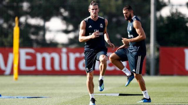 Bale y Benzema, durante el primer entrenamiento.