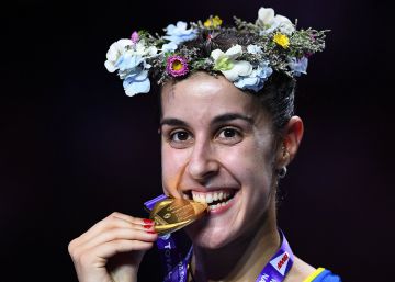 Carolina Marín ja és única amb el seu tercer títol Mundial