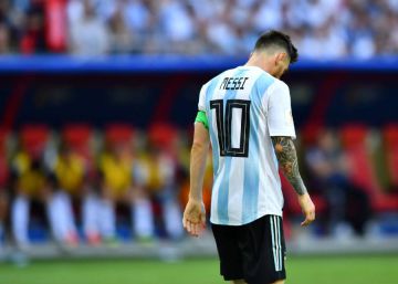 Messi pone freno a su etapa en Argentina