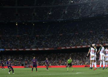 Socios del Barça se quejan por el ‘Seient Lliure’