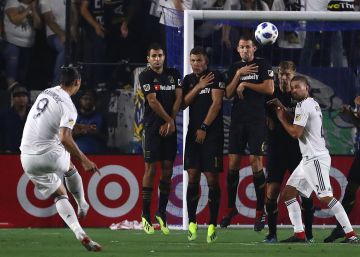 Ibrahimovic vuelve a brillar en el tercer derbi de Los Ángeles