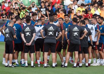 España mide a sus volantes