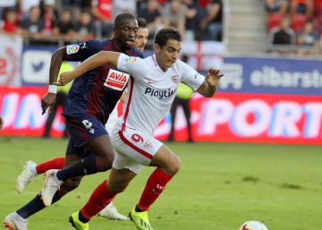 El Sevilla se dispara y somete al Eibar