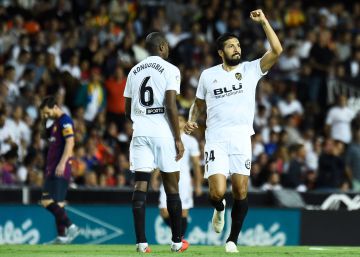 El Barça es queda a mitges a Mestalla
