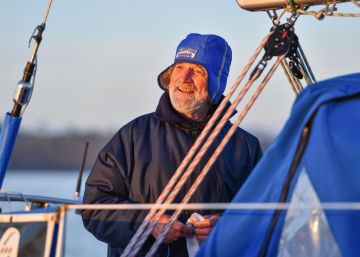 El navegante francés Jean-Luc van den Heede, líder de la Golden Globe Race El navegante francés Jean-Luc van den Heede, líder de la Golden Globe Race