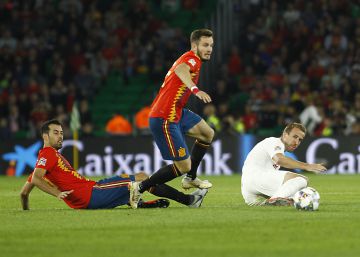 A España se le encoge el pie