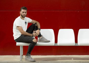 Sergi Gómez: “Balón a Banega y él resuelve”
