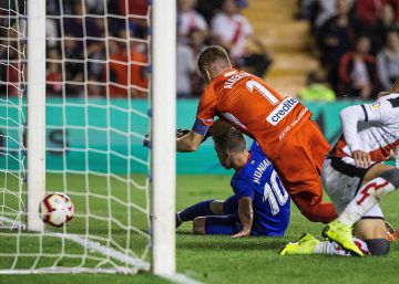 Un empate que no saca de pobres ni a Rayo ni a Athletic