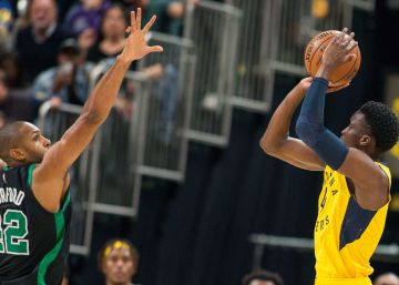 Oladipo, Embiid y LeBron lideran y ganan