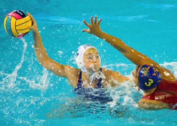 L’Espanya-Israel de waterpolo femení s’ha jugat a porta tancada al CAR