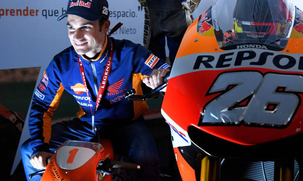 Pedrosa, montado a su primera moto de carreras.