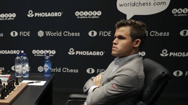 Carlsen ante Caruana, en el Mundial de Londres.