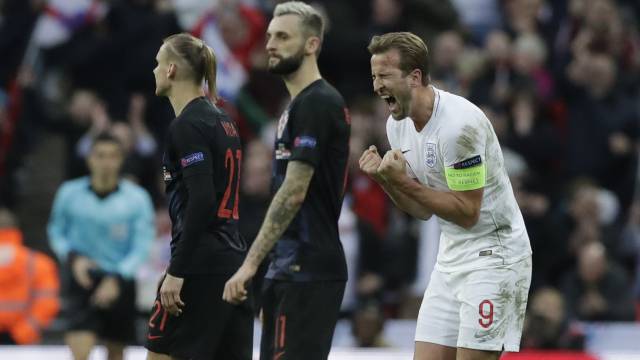 Kane celebra la victoria inglesa sobre Croacia.