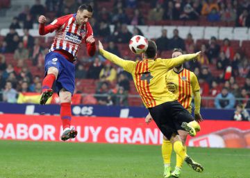 El Atlético reacciona ante el miedo al batacazo