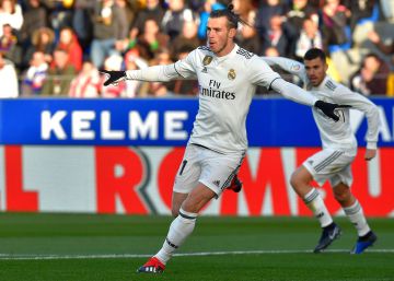 El Madrid gana al Huesca pidiendo la hora (0-1)
