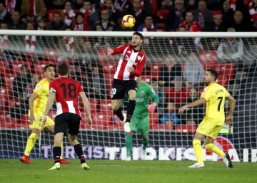 Aduriz salva al Athletic de penalti en el descuento