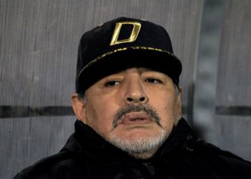 Hospitalizado Maradona por un sangrado en el estómago sin gravedad