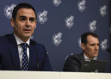 El VAR desnuda su trastienda: “Balón, balón”. “Quiero verla, que no reanude”
