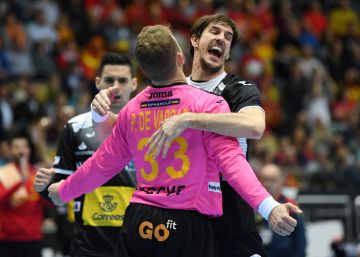 España fulmina a Macedonia en tres minutos de furia