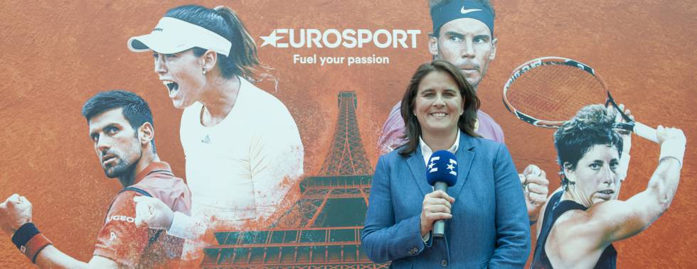 Conchita Martínez, con el micrófono de Eurosport.