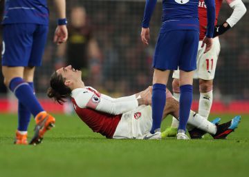 Bellerín se rompe el cruzado y se perderá el resto de la temporada