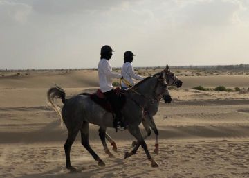 Las ‘jockeys’ vascas del emir