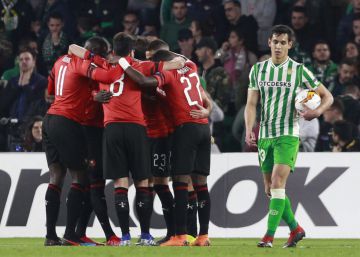 El Betis no supo competir ante el Rennes