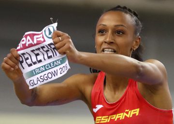 Ana Peleteiro, campeona de Europa en pista cubierta de triple salto