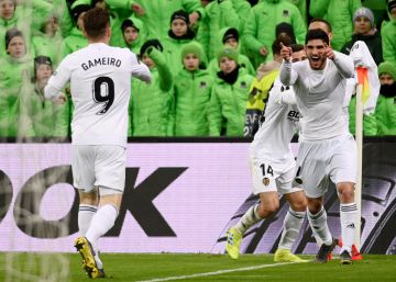 Guedes rescata al Valencia en el último minuto y lo mete en cuartos