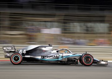 Victoria de Hamilton y doblete de Mercedes